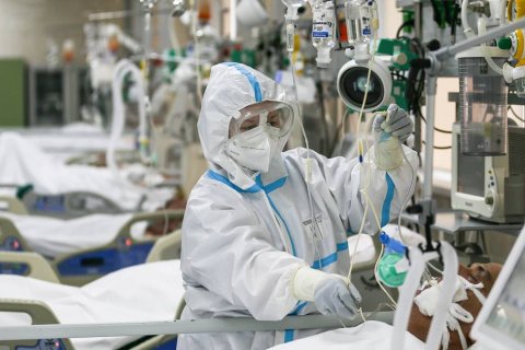 Число умерших от коронавируса в России превысило 16 тысяч человек