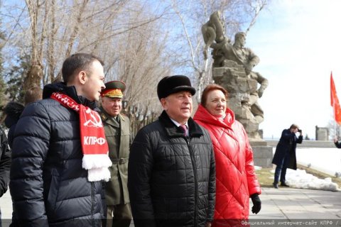 Николай Харитонов вместе с делегацией КПРФ посетил в Волгограде музей-заповедник «Сталинградская битва»
