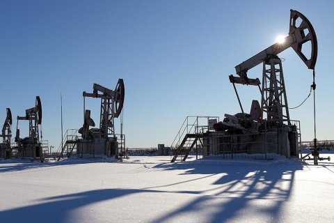 Доходы России от экспорта нефти и газа в январе упали на 38%