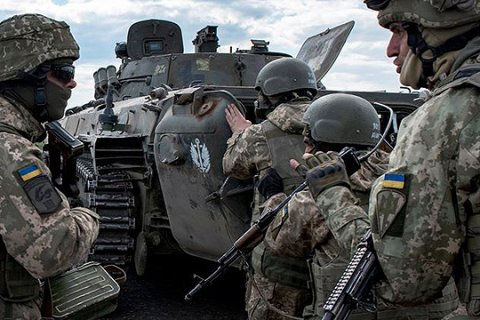 Зеленский объявил об увеличении армии Украины на 100 тыс. человек
