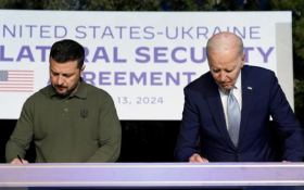 США и Украина подписали договор о гарантиях безопасности. МИД РФ: Это просто «бумажки» 