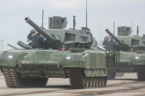 РИА «Новости» сообщает, что в зоне спецоперации применяются новейшие танки «Армата» 