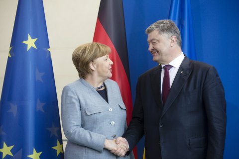 Меркель назвала невозможной реализацию «Северного потока-2» без украинского транзита