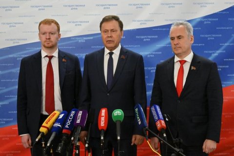 Н.В. Арефьев, Д.А. Парфенов и Е.И. Бессонов выступили перед журналистами в Госдуме