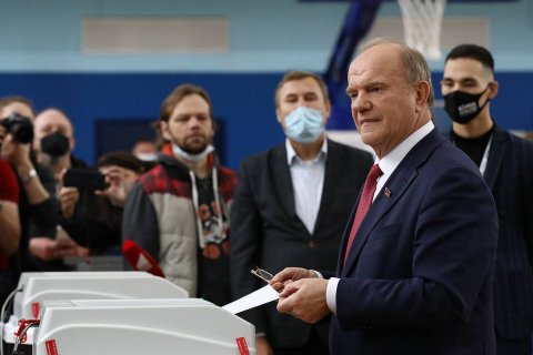 Геннадий Зюганов проголосовал на выборах депутатов Госдумы