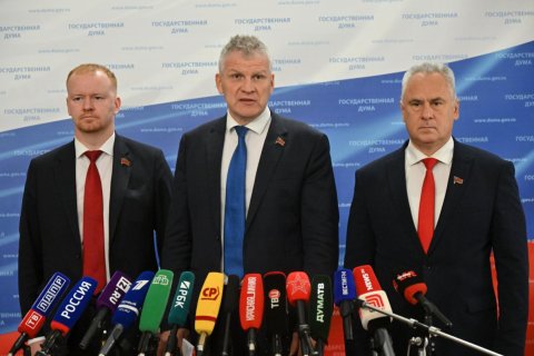 Брифинг КПРФ в Госдуме. Выступление А.В. Куринного, Д.А. Парфенова и Е.И. Бессонова (08.10.2025)