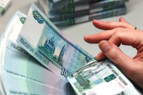 За год россияне набрали автокредитов почти на триллион рублей
