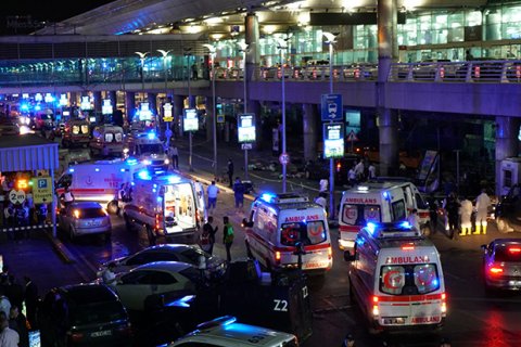 Теракт в аэропорту Стамбула. Подробности