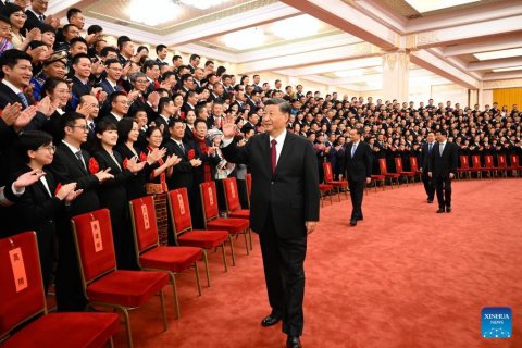 Геннадий Зюганов поздравил Си Цзиньпина с успешным проведением XX съезда КПК