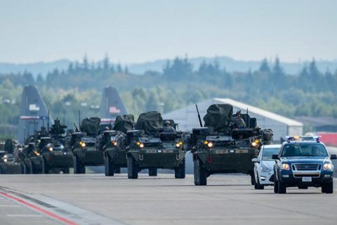 В МИДе заявили, что Россия может атаковать конвои с вооружением для Украины