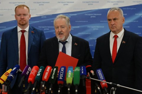 Брифинг КПРФ в Госдуме. Выступление Д.А. Парфенова, С.П. Обухова и Е.И. Бессонова (15.10.2025)