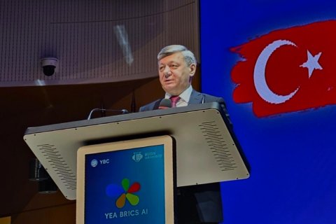 Дмитрий Новиков выступил на конференции Молодежного образовательного альянса стран БРИКС в области искусственного интеллекта