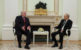 Лукашенко объявил о взаимном отводе войск от границы с Украиной