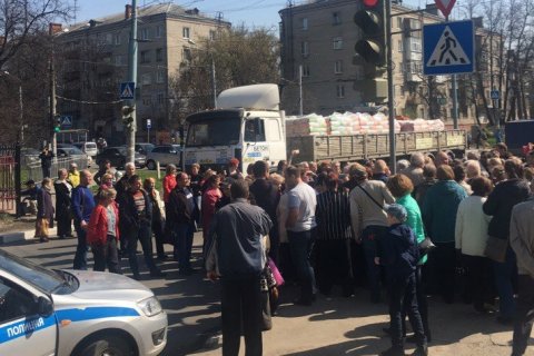 В Нижнем Новгороде жители перекрыли дорогу из-за повышения платы за ЖКХ