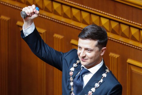 Верховная Рада почти единогласно продлила военное положение на Украине на 90 дней
