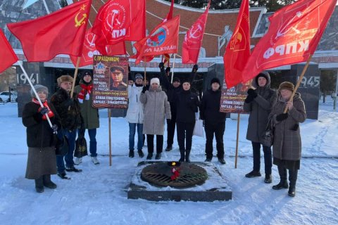 Активисты женского движения «Надежда России» по всей стране отметили День рождения И.В. Сталина