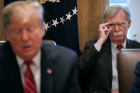 Бывший советник Трампа заявил, что Трамп сдался Путину еще до начала переговоров