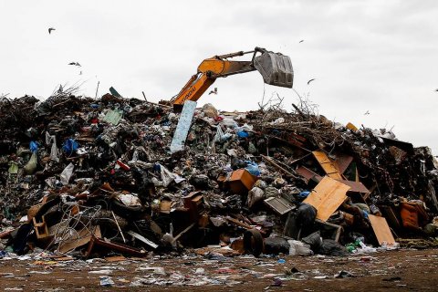 Провал мусорной реформы: Собираемость платежей за вывоз мусора — менее 60%