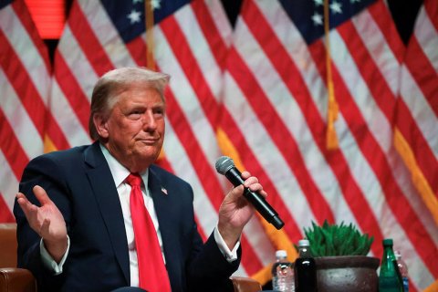 Трамп пригрозил новыми санкциями, если Россия не пойдет на прекращение огня