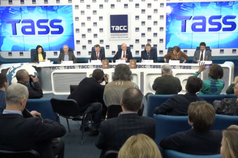 Прямая он-лайн трансляция с пресс-конференции Геннадия Зюганова: Мировые вызовы и современные ответы России